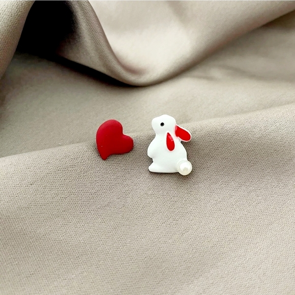 Red and white Bunny heart earrings with silver post for sensitive ears - Picture 3 of 13